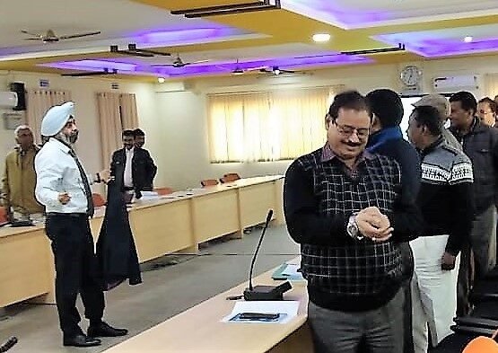 Senior government officials participating in a live growth activity